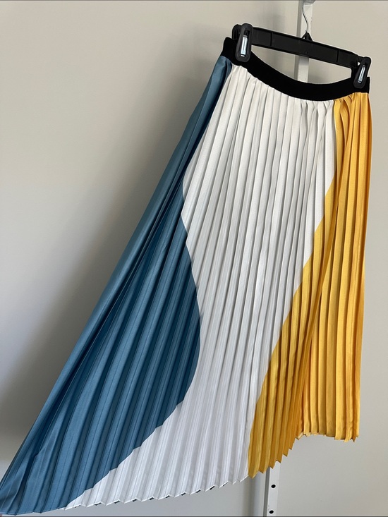 Jigsaw Dresses & Skirts - Jigsaw Multi Color Pleat Skirt